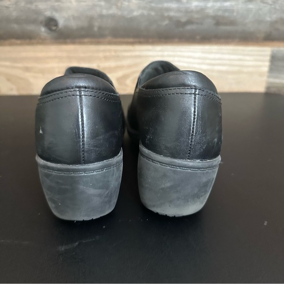 Clarks Grasp Chime Slip Resistance Work Clogs Women's Black Slip On Size 8M - Picture 3 of 10